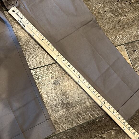 NWT Ann Taylor Women's Signature Fit Cropped Leg Dark Beige Size 0 - Picture 3 of 7